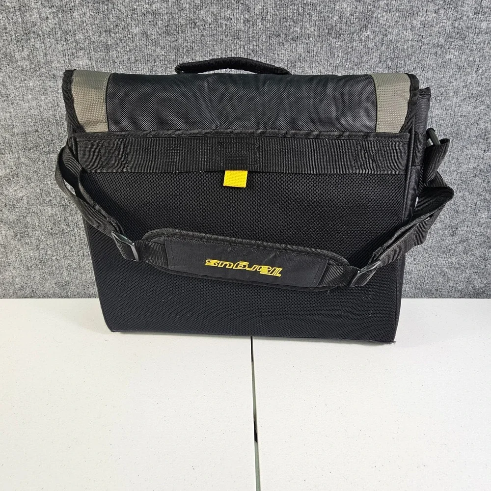 Targus CityGear TCG200 Messenger Shoulder Bag Tablet Notebook Case‎ (Up to 17
